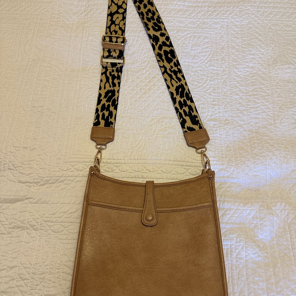 Stylish Tan Vegan Leather Bag with Leopard Strap
